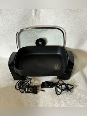 Black Electric Skillet with Glass Lid - Classic Nonstick Cookware
